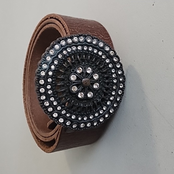 Brown Tooled Leather Belt with Coppery Metal Buckle With Rhinstones - Picture 13 of 13